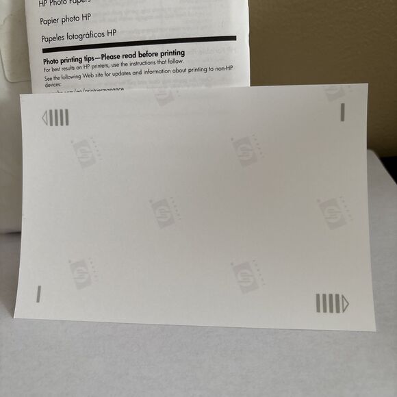 HP 4x6 Photo Paper Glossy 140+ sheets New Opened Package - Picture 2 of 7